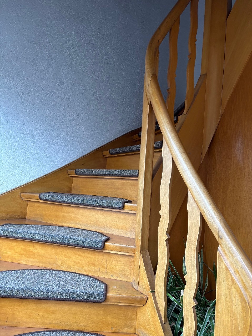 Treppe zum Obergeschoß